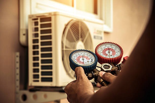 Professional Heat Pump Repair technician working in Crawford, TX